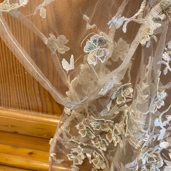 CHELSEA Ladies Top. - Picture 4 of 5